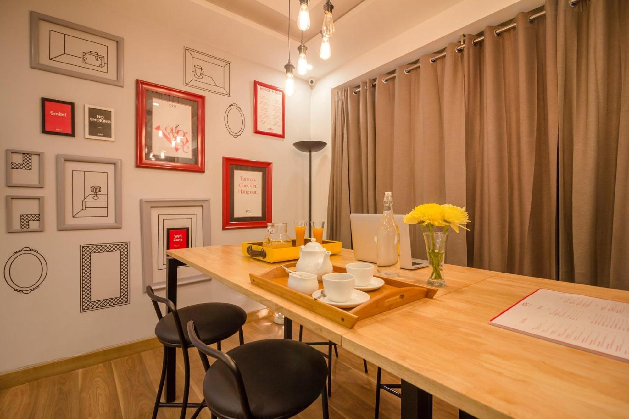 Super Townhouse Hotel Impact Chinhat Exterior photo